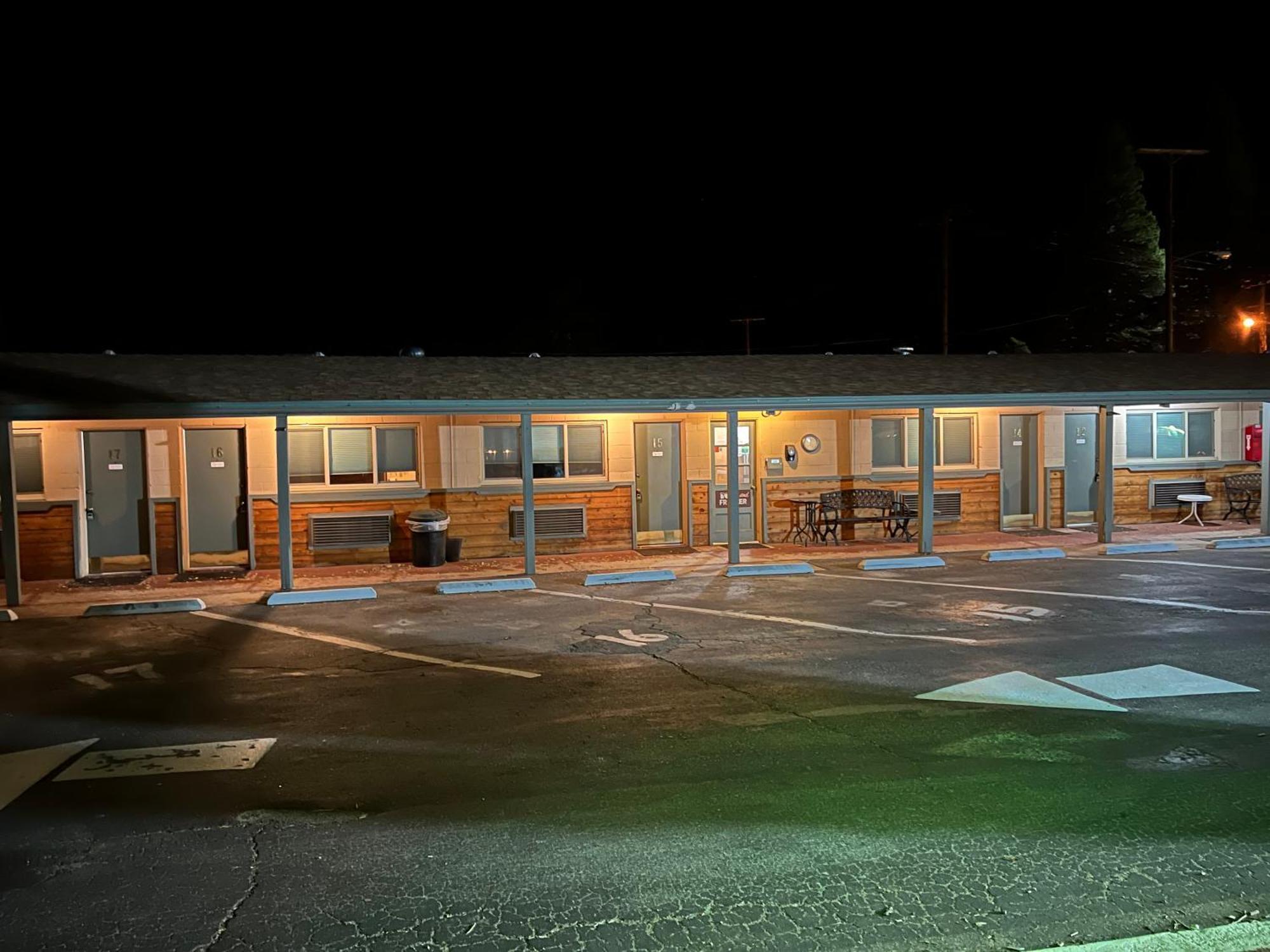 Starlight Motel Big Pine Exterior photo