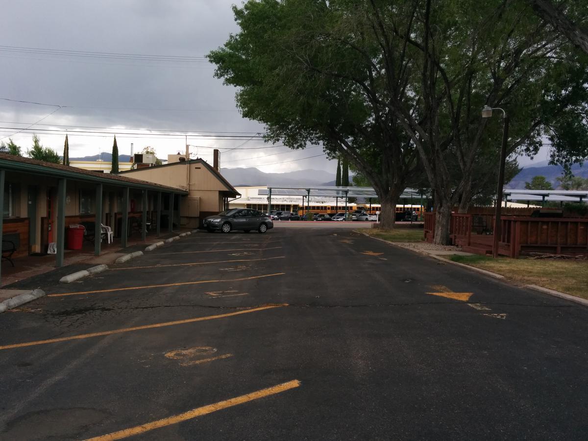 Starlight Motel Big Pine Exterior photo
